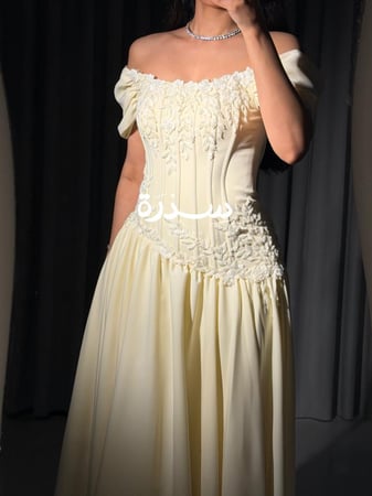 فستان سهرة كورسيه بتطريز مميز