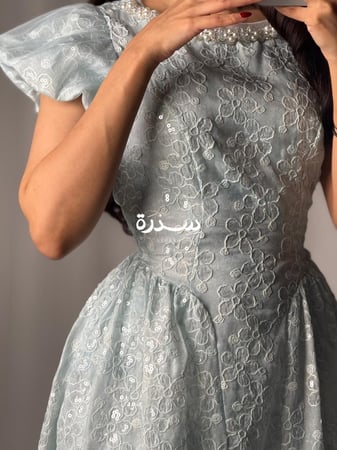 فستان ناعم مطرز