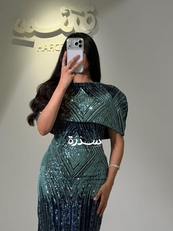 فستان سهره سكيني بدلعة عالكتف