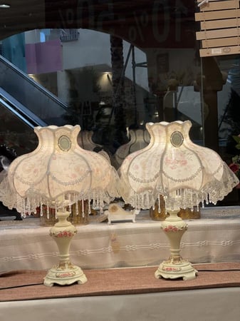 عرض أباجورة مكون من قطعتين | Two pieces Table Lamp set