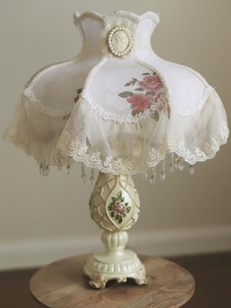 عرض أباجورة مكون من قطعتين | Two pieces Table Lamp set White Color