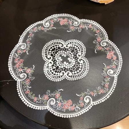 مفرش طاولة دانتيل 30 سم ابيض | Lace Table Cover 30 cm White