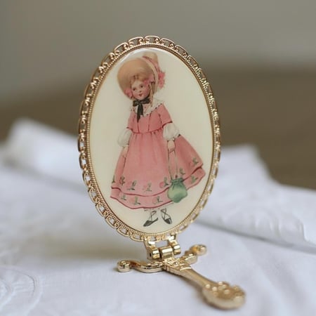 مرايا يدوية | Hand Mirror Size:-17x7 cm