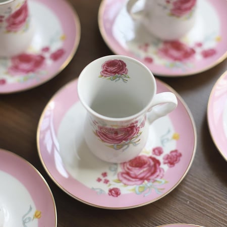 طقم ستكانات الشاي عدد 6 ستكانات و 6 صحون بياله | A set of 6 tea cups and 6 saucers