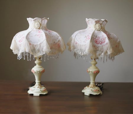 عرض أباجورة مكون من قطعتين | Two pieces Table Lamp set