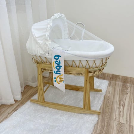 سلة موسى خشبي