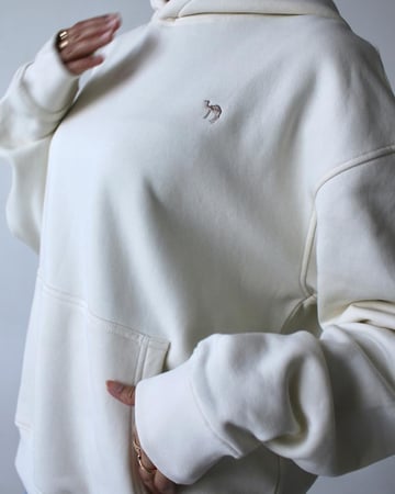 Oversized Of-White Hoodie-Unisex | هودي سكري بتصميم واسع -مناسب للجميع