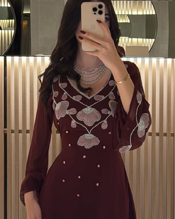 جلابية أميرة البرغندي