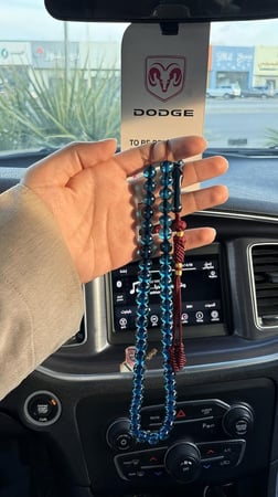 أزرق شفاف كركوشة عنابي