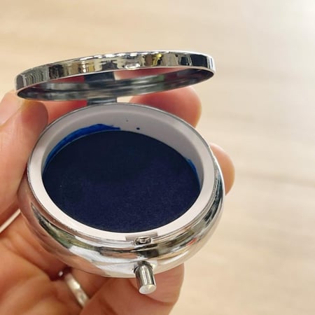 محبره مقاس 3.9 محمولة  لون فضي