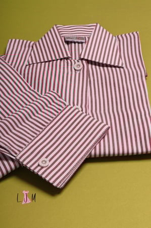 بلوزه عودي مقلم لجميع المراحل