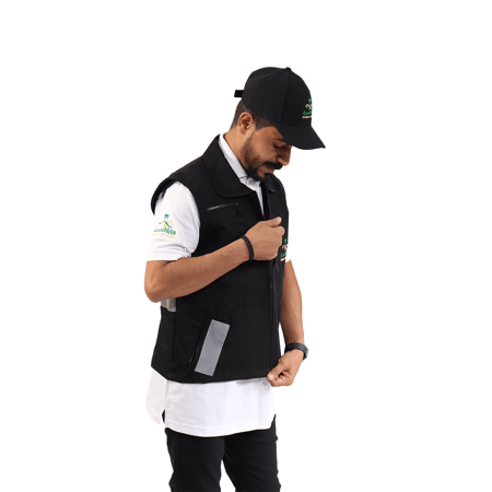 سديري مطرز بشعار وزارة الصحة للجنسين