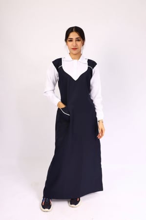 مريول متوسط كحلي شيال شكل سبعه على الصدر قماش شتوي