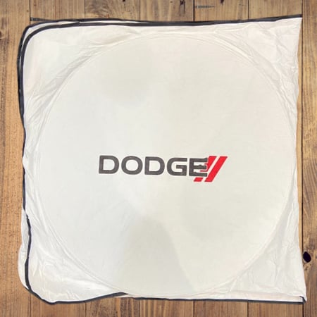 شماسية بشعار دودج