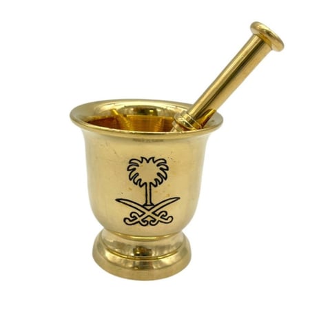 نجر نحاس سيفين ونخلة