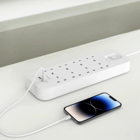 باور بانك بيلكن 8 منافذ مع 2 منفذ PD للشحن السريع بقوة 30 واط وطول 2 متر
