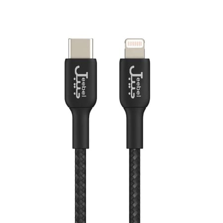 صورة مقربة لكابل شحن جيبل تايب سي ولايتنينغ أسود