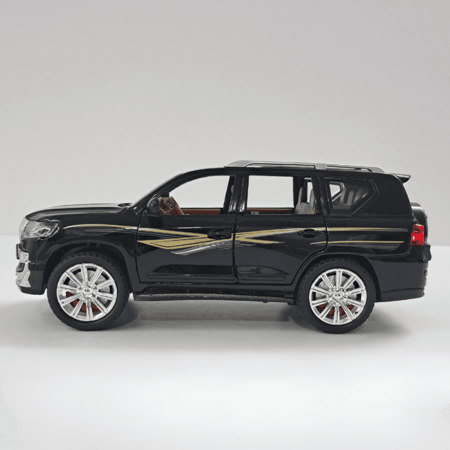 مجسم سيارة حديد تويوتا برادو موديل 2021 م/370732