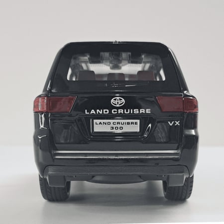 مجسم سيارة حديد تويوتا لاندكروزر موديل 2022 م/ 488111