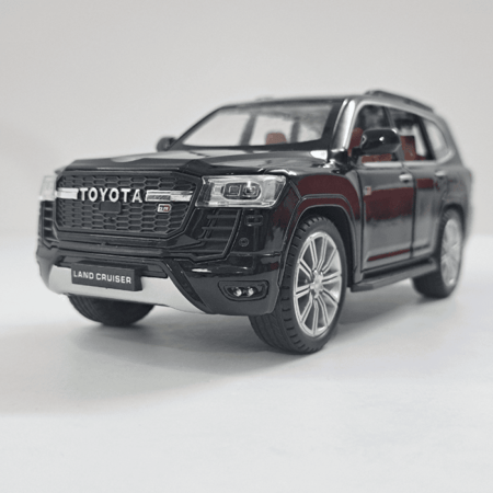 مجسم سيارة حديد تويوتا لاندكروزر LC300 (2021+)