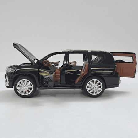 مجسم سيارة حديد تويوتا برادو موديل 2021 م/370732