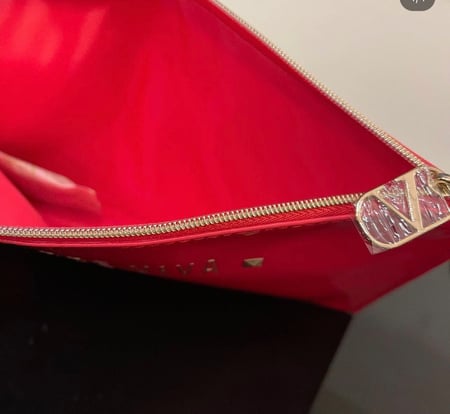 شنطة فالنتينو  أحمر بدون كيس