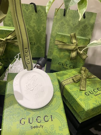 تعليقة سيارة حجر معطر من قوتشي