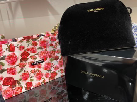 شنطة دلتشي قبانا اسود + كيس مورد