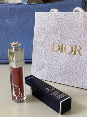 قلوس ديور حجم كبير مع كيس