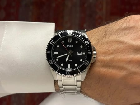 ساعة كاسيو | MDV-107D-1A3VDF