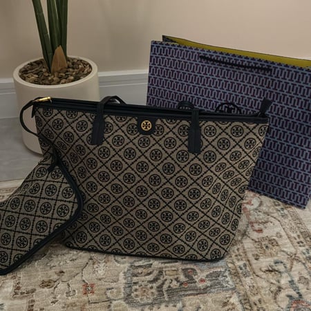 شنطة توري بورش