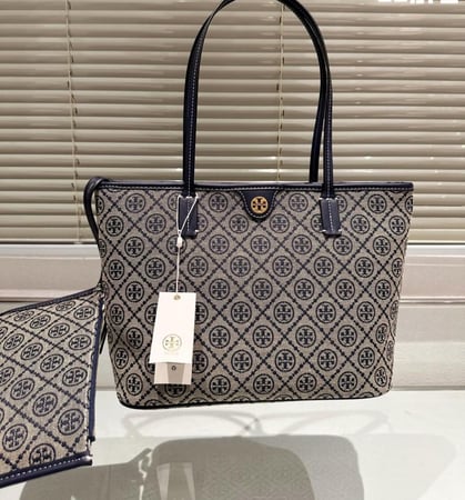 شنطة توري بورش