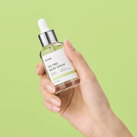 iUNIK - Tea Tree Relief Serum 50ml سيروم مناسب للبشرة المعرضه لحب الشباب من ايونك بمستخلص التي تري