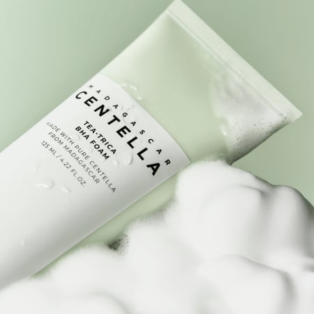 Skin1004 MADAGASCAR CENTELLA TEA-TRICA BHA FOAM 125ML غسول التي تري للبشرة الدهنيه