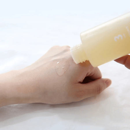 NUMBUZIN No.3 Super Glowing Essence Toner 200ml تونر 3 من نمبزن