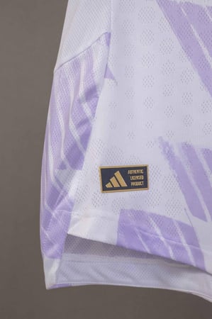 طقم مانشستر يونايتد الاحتياطي 2026/2025