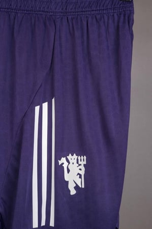 طقم مانشستر يونايتد الاحتياطي 2026/2025