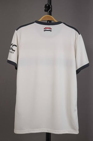 طقم مانشيستر يونايتد الاحتياطي 2024/2025