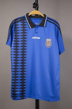 طقم الارجنتين كلاسيكي 1994