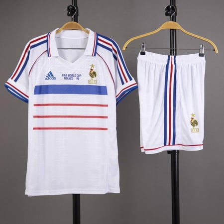 طقم منتخب فرنسا الاحتياطي 1998