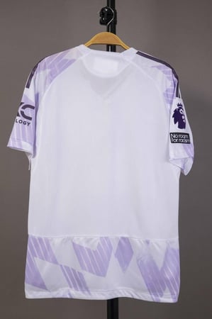 طقم مانشستر يونايتد الاحتياطي 2026/2025