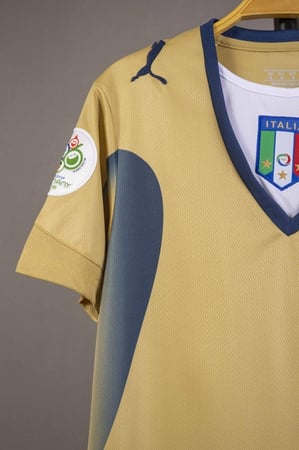 طقم منتخب ايطاليا 2006