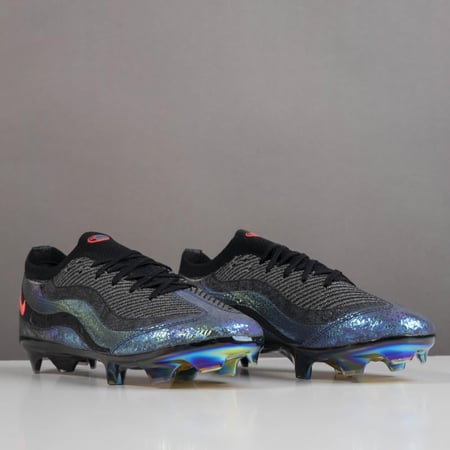 جزمة كرة قدم Nike