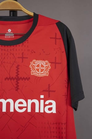 طقم بايرن ليفركوزن الاساسي 2024/2025