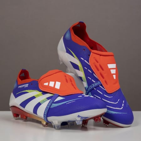 جزمة كرة قدم Adidas