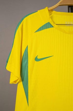 طقم منتخب البرازيل كلاسيكي 2002