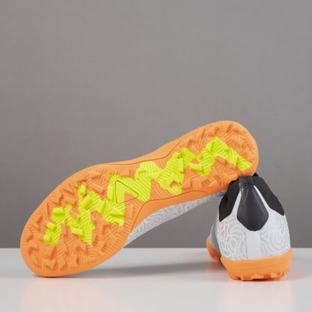 جزمة كرة قدم