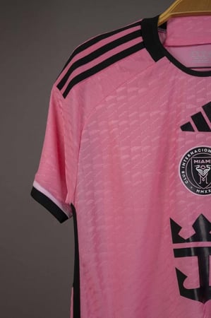 طقم انتر ميامي الاساسي 2024/2025