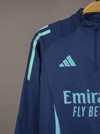 طقم تمارين ارسنال 2025