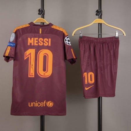 طقم برشلونة الاحتياطي 2017/2018